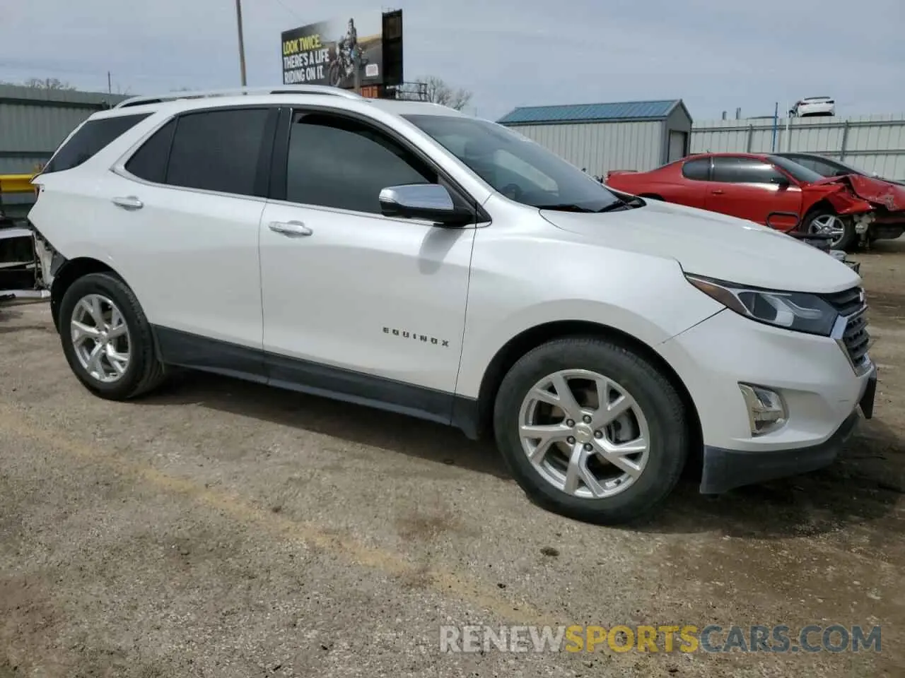 4 Photograph of a damaged car 3GNAXNEV0LS601589 CHEVROLET EQUINOX 2020