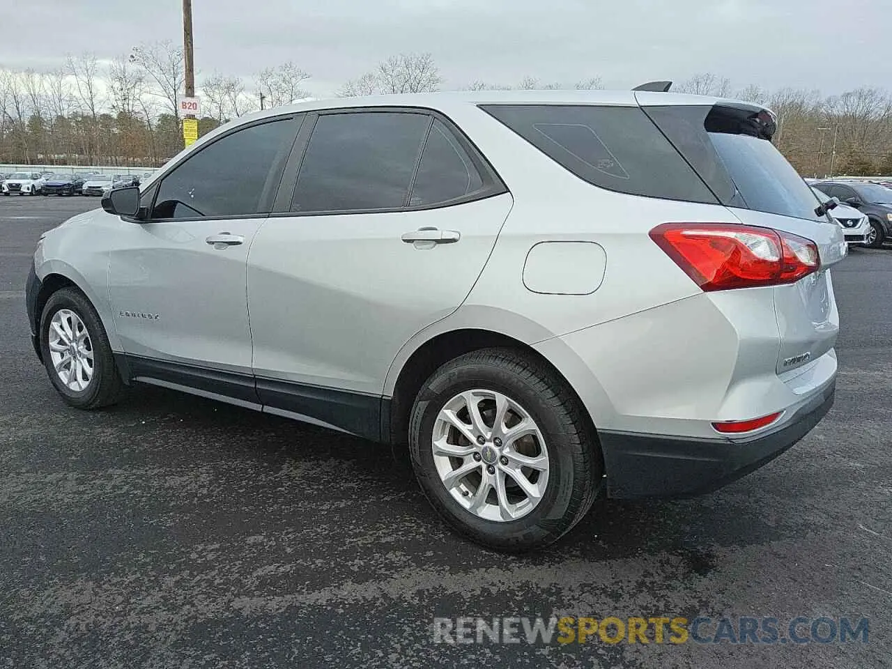 2 Photograph of a damaged car 3GNAXSEV1LS723697 CHEVROLET EQUINOX 2020