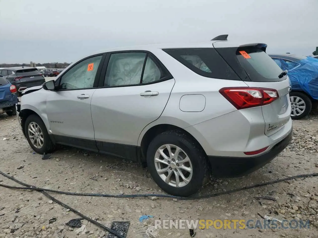 2 Фотография поврежденного автомобиля 3GNAXSEV7LS623412 CHEVROLET EQUINOX 2020