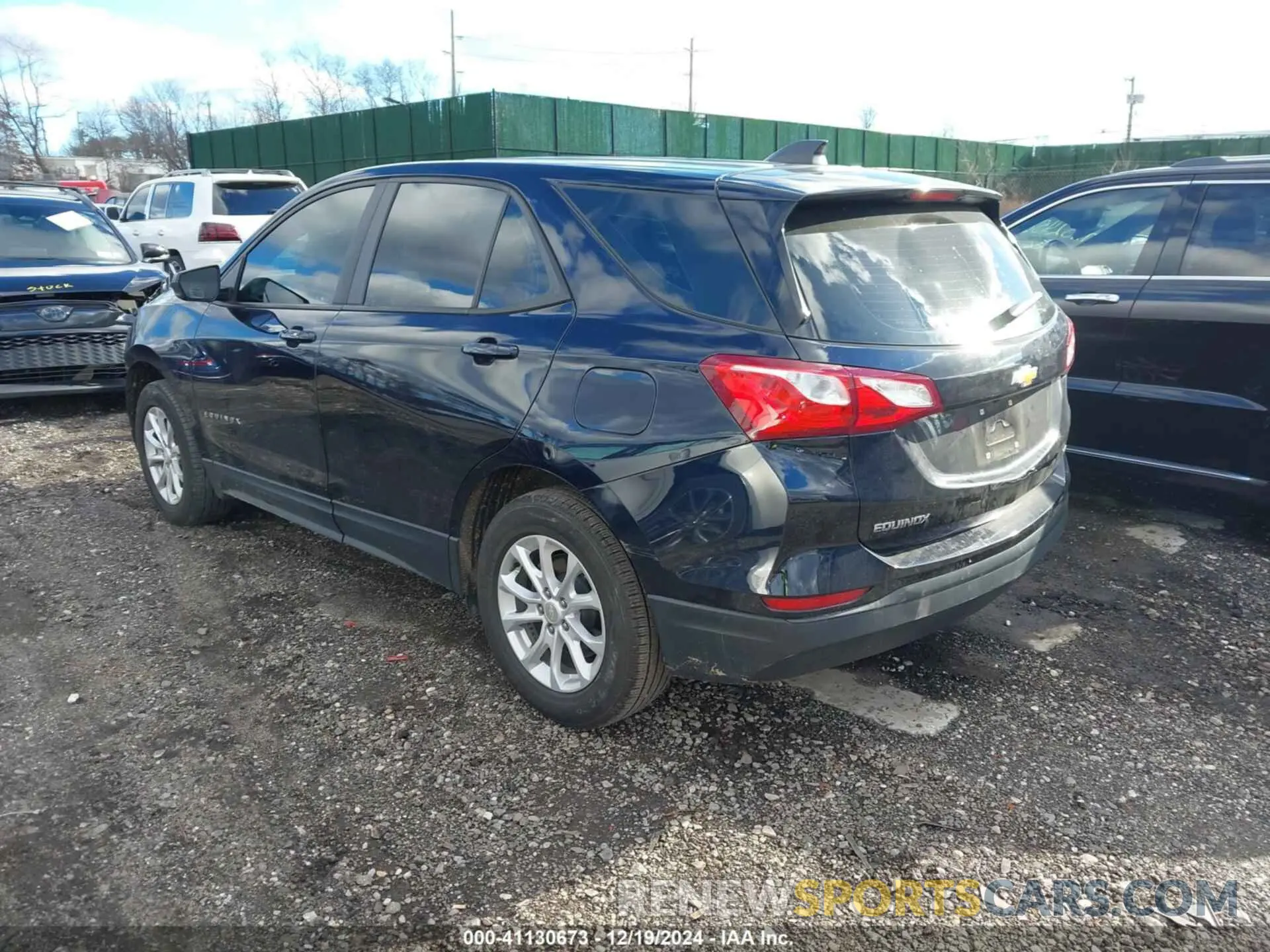3 Photograph of a damaged car 3GNAXSEV8LS685580 CHEVROLET EQUINOX 2020