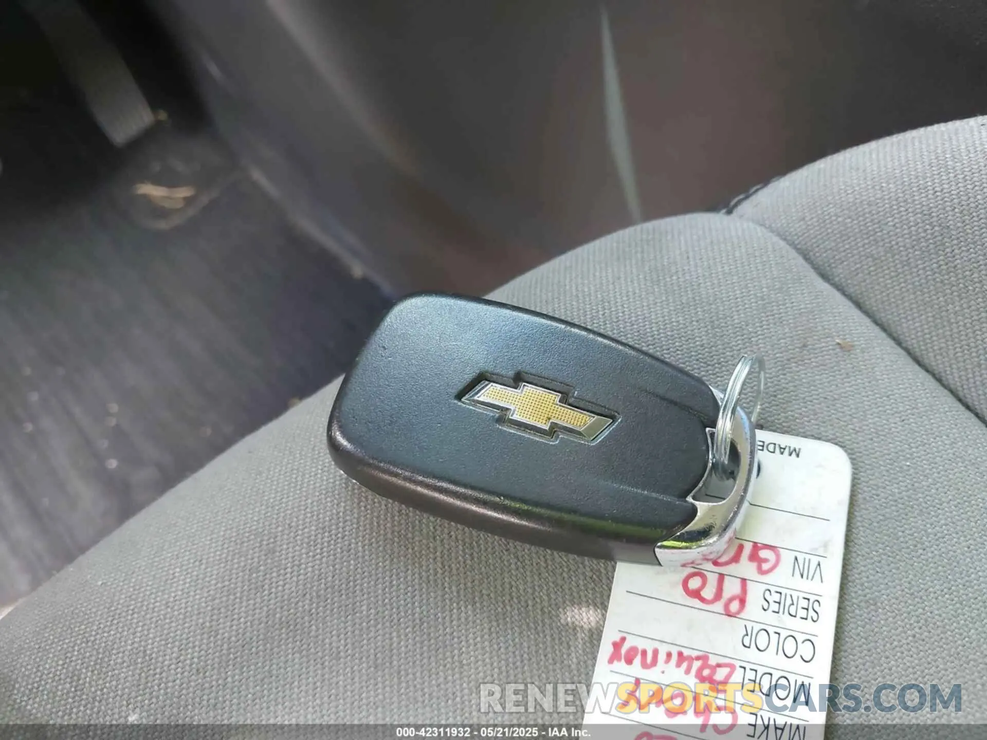 11 Фотография поврежденного автомобиля 3GNAXSEV8LS709523 CHEVROLET EQUINOX 2020