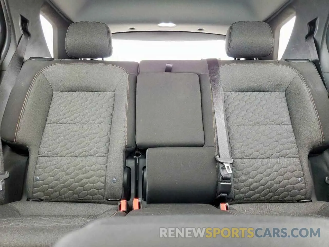 10 Photograph of a damaged car 3GNAXTEV3LS729958 CHEVROLET EQUINOX 2020