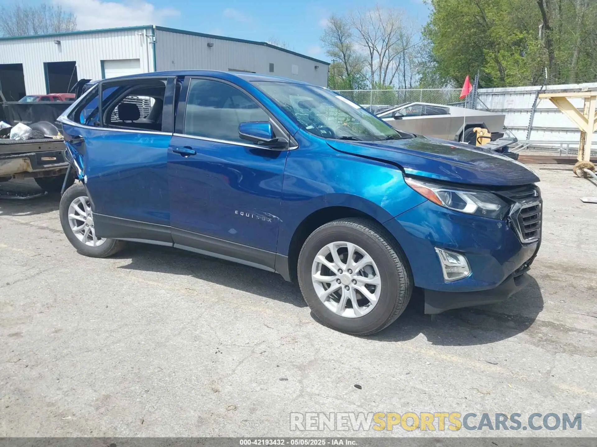 1 Photograph of a damaged car 3GNAXTEV8LL105289 CHEVROLET EQUINOX 2020