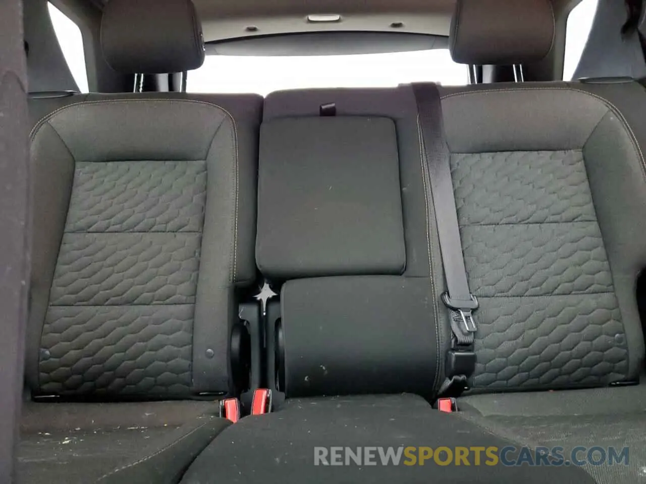 10 Photograph of a damaged car 3GNAXUEV0LS559158 CHEVROLET EQUINOX 2020