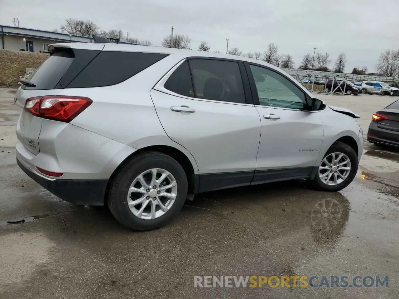 3 Photograph of a damaged car 3GNAXUEV0LS559158 CHEVROLET EQUINOX 2020