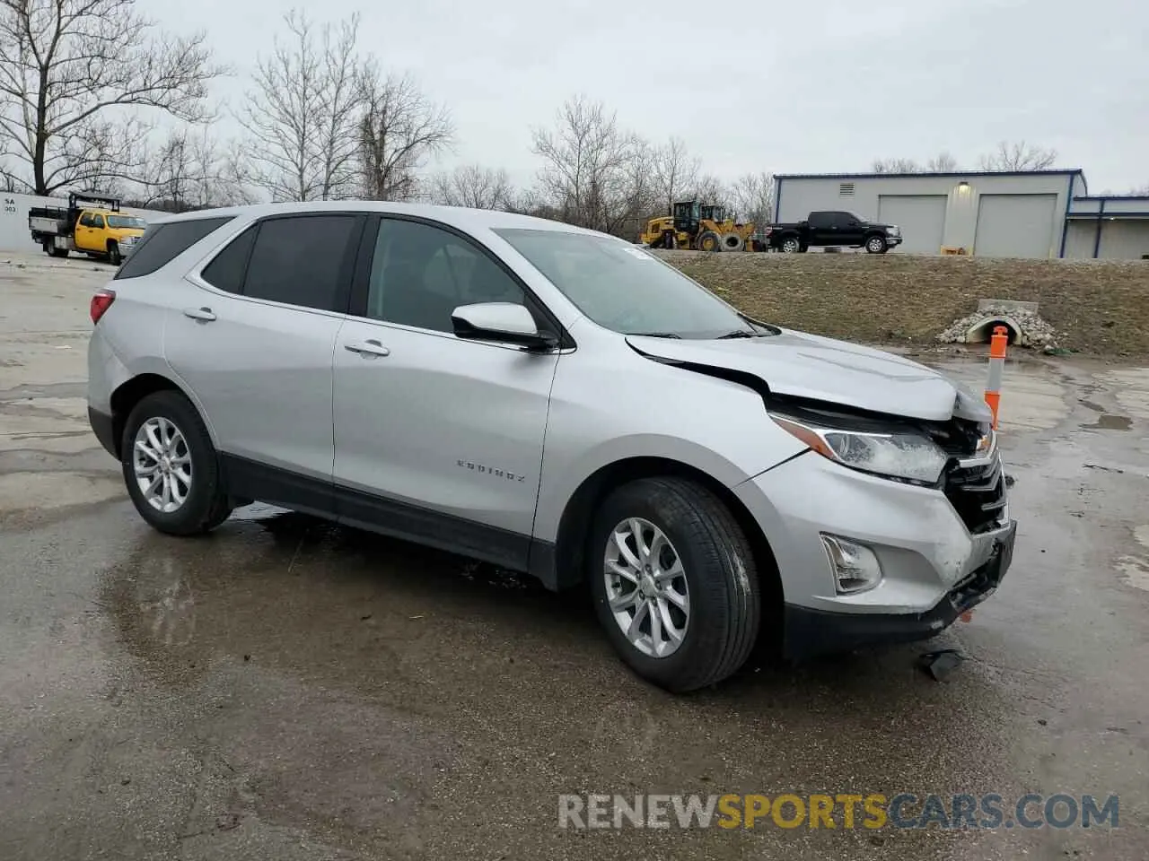 4 Photograph of a damaged car 3GNAXUEV0LS559158 CHEVROLET EQUINOX 2020