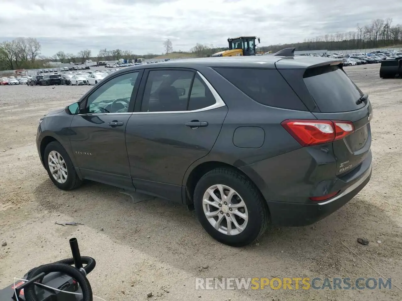 2 Photograph of a damaged car 3GNAXUEV1LS571786 CHEVROLET EQUINOX 2020