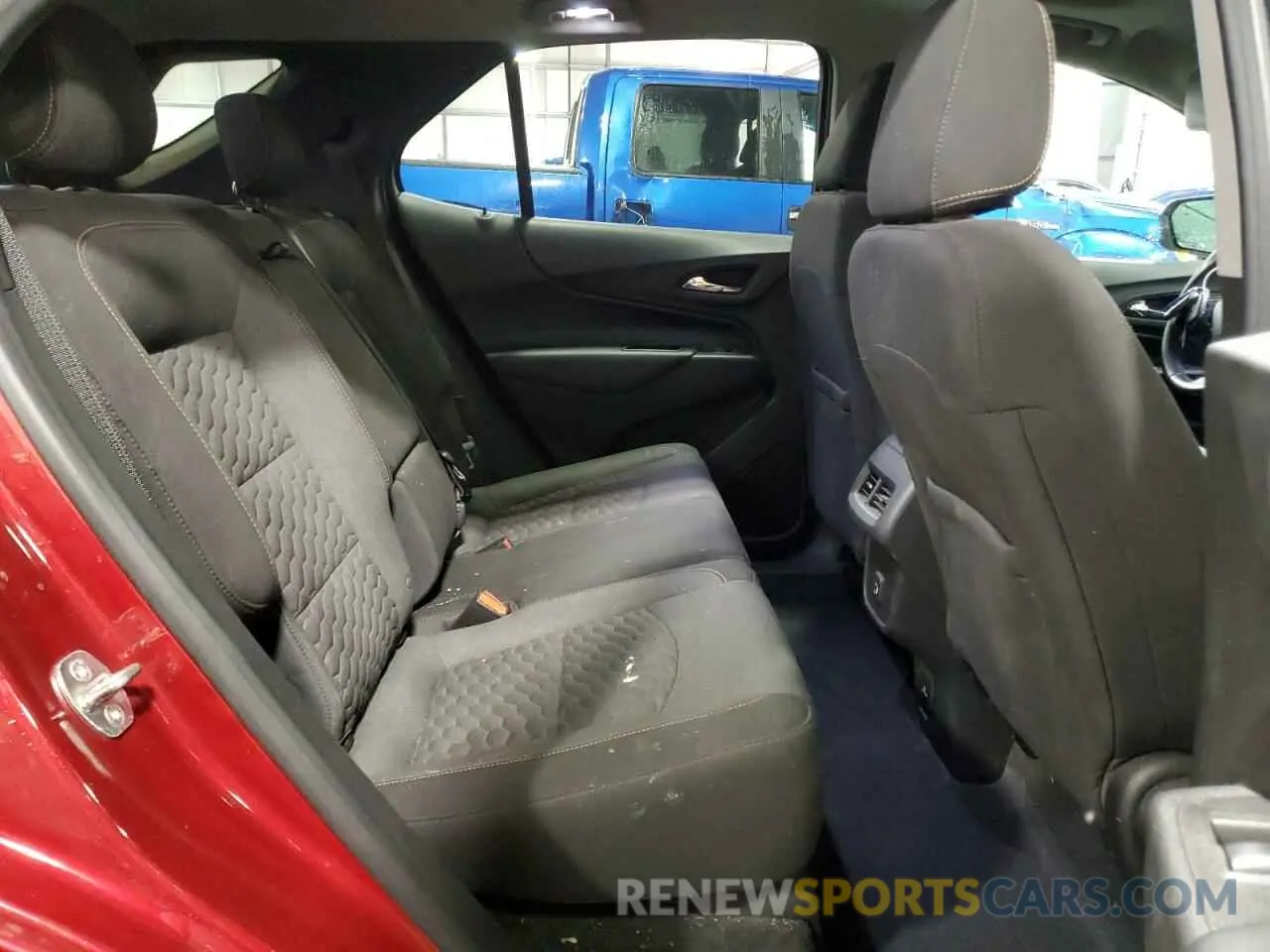 11 Photograph of a damaged car 3GNAXUEV1LS617598 CHEVROLET EQUINOX 2020