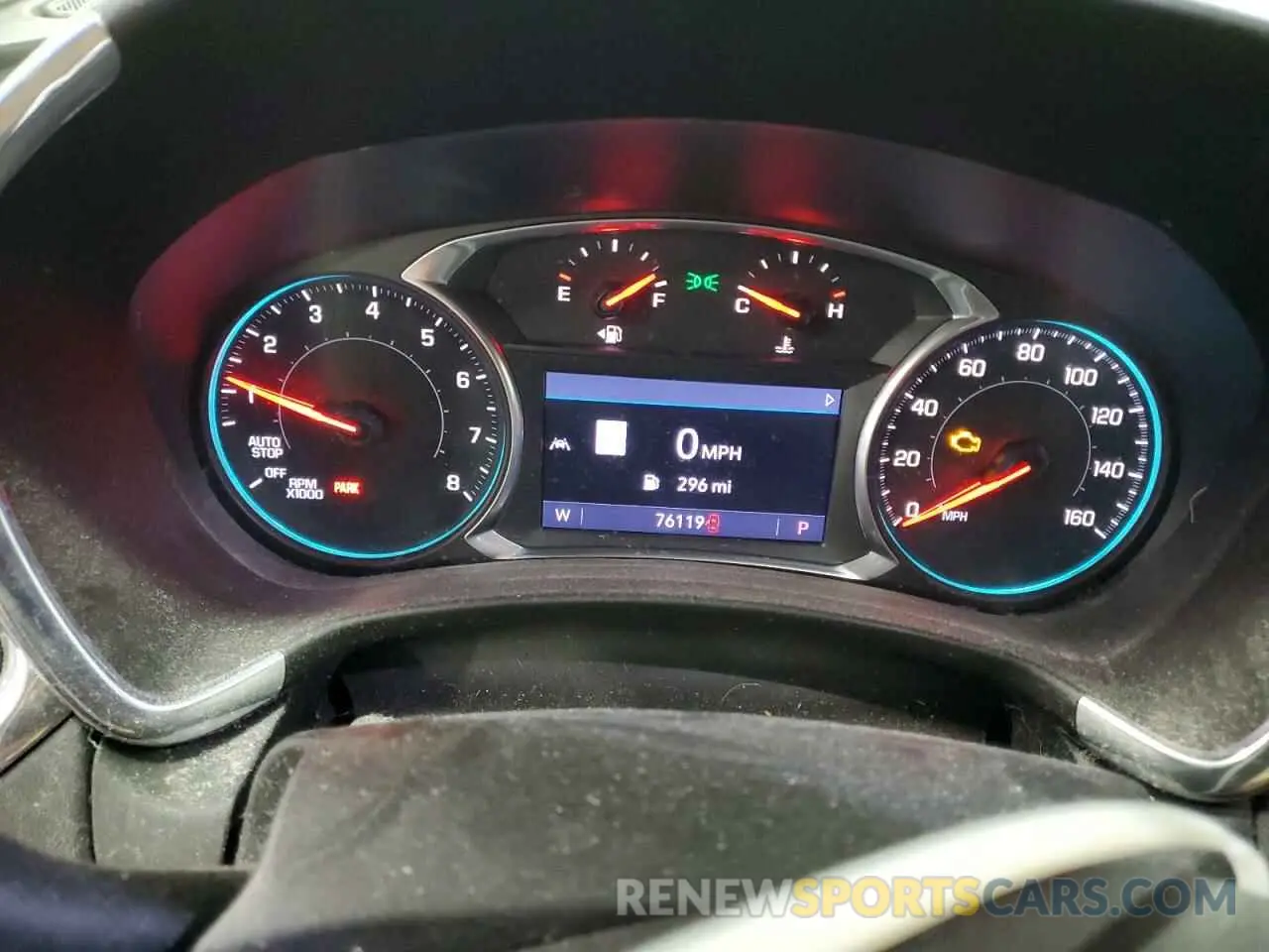 9 Photograph of a damaged car 3GNAXUEV1LS617598 CHEVROLET EQUINOX 2020