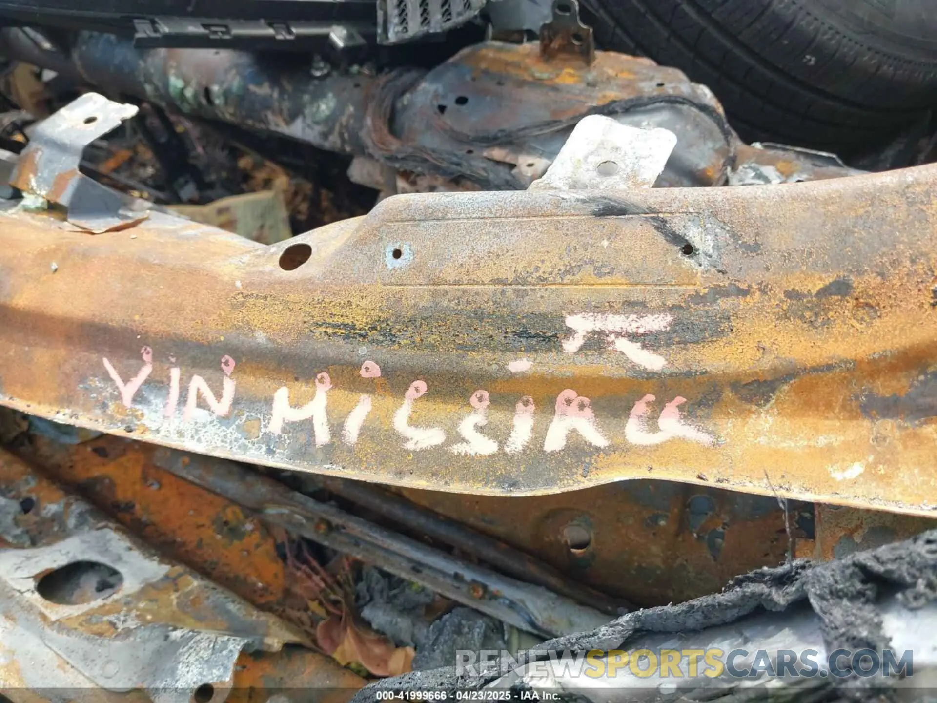 9 Photograph of a damaged car 3GNAXUEV1LS647460 CHEVROLET EQUINOX 2020