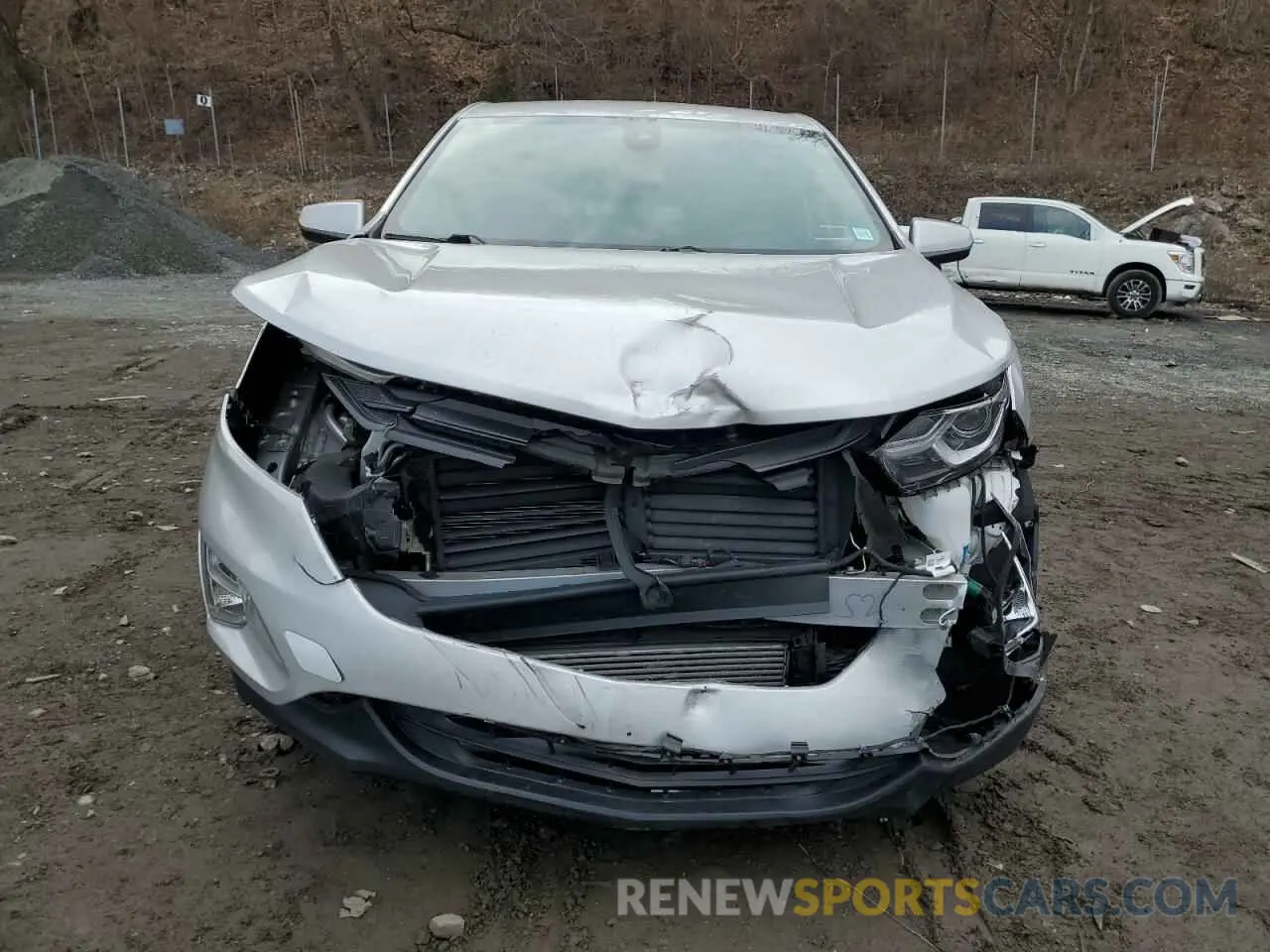 5 Photograph of a damaged car 3GNAXUEV2LS698403 CHEVROLET EQUINOX 2020