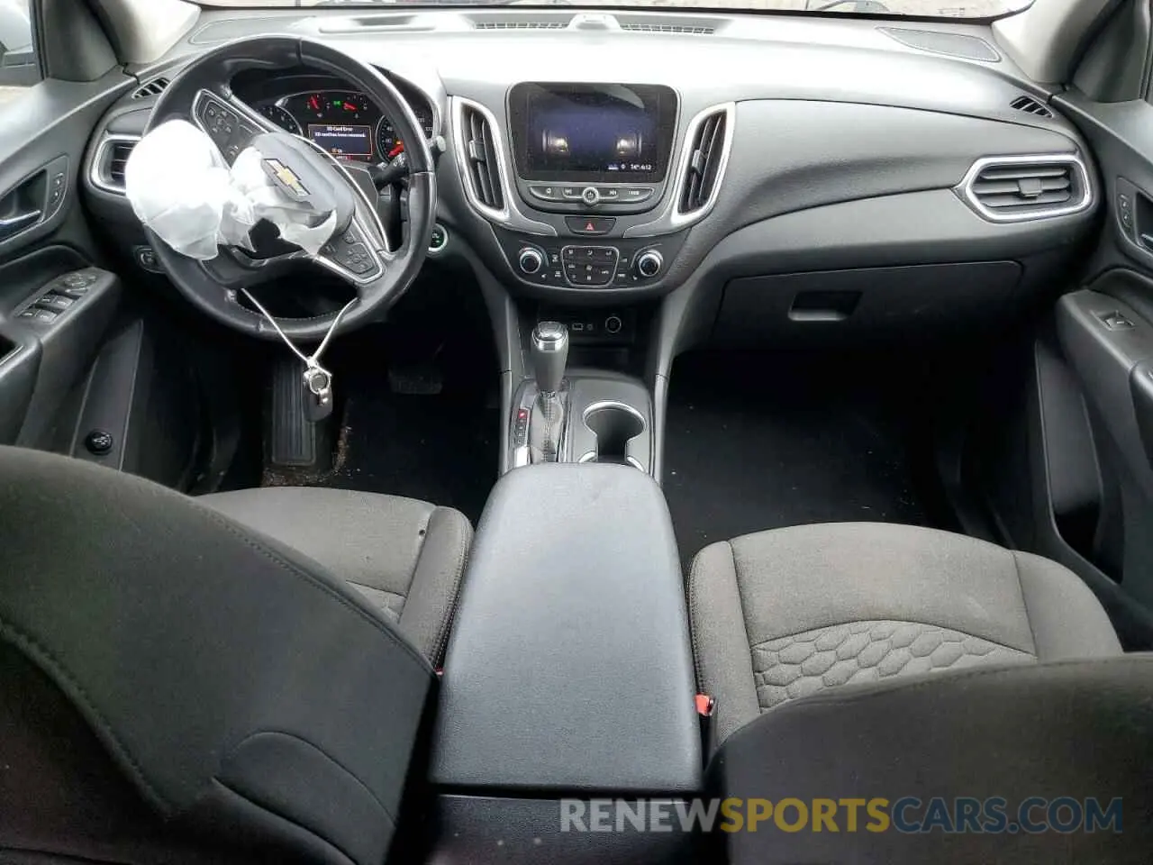 8 Photograph of a damaged car 3GNAXUEV2LS698403 CHEVROLET EQUINOX 2020