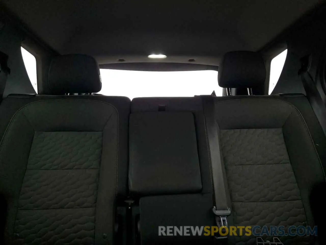 10 Photograph of a damaged car 3GNAXUEV3LL108980 CHEVROLET EQUINOX 2020