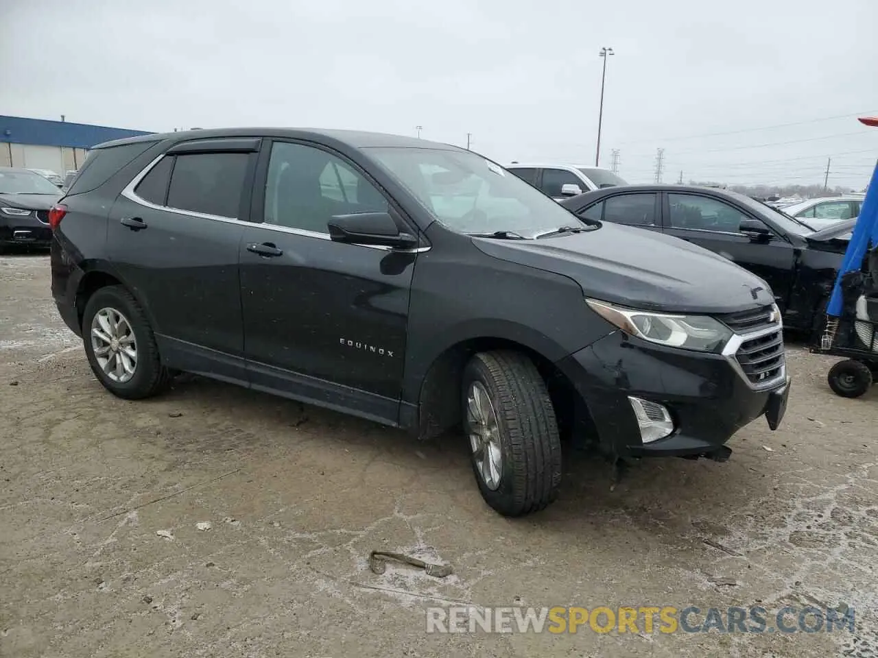4 Photograph of a damaged car 3GNAXUEV3LL108980 CHEVROLET EQUINOX 2020