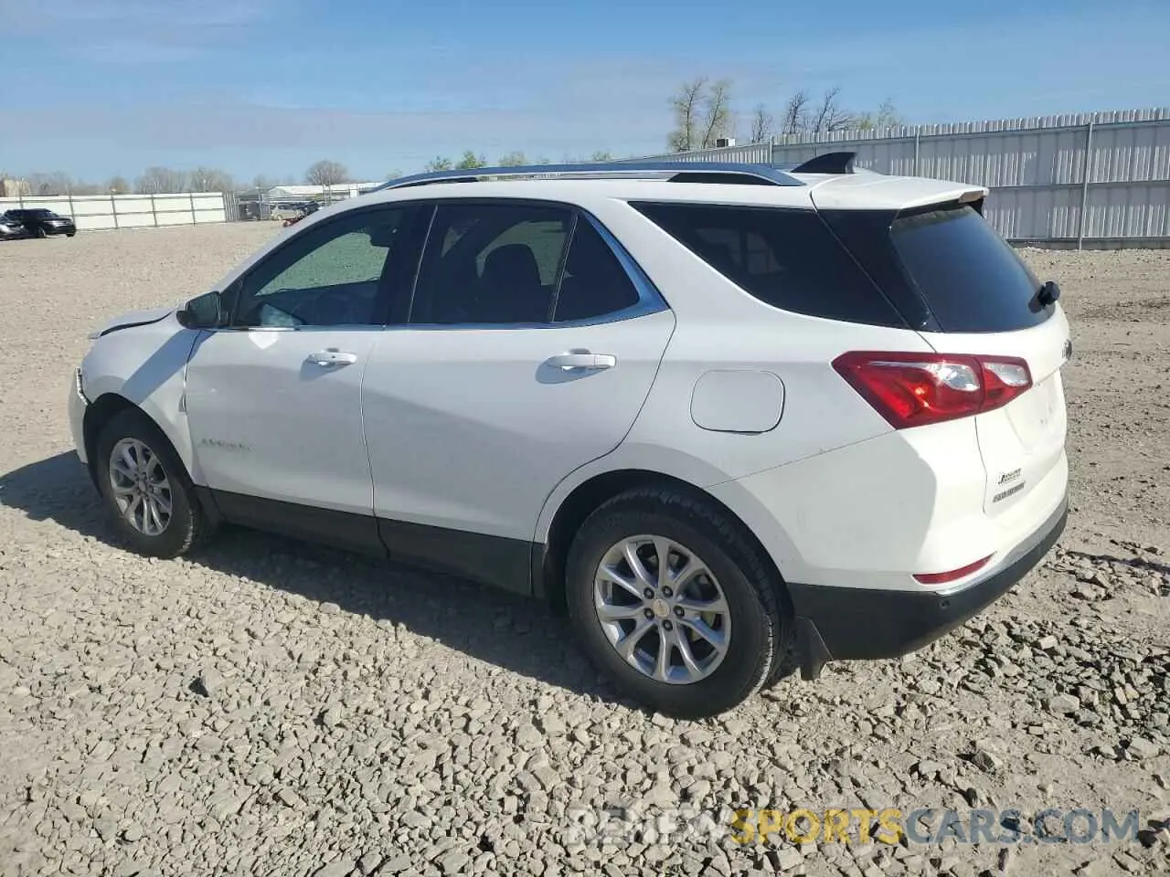 2 Photograph of a damaged car 3GNAXUEV4LL257494 CHEVROLET EQUINOX 2020