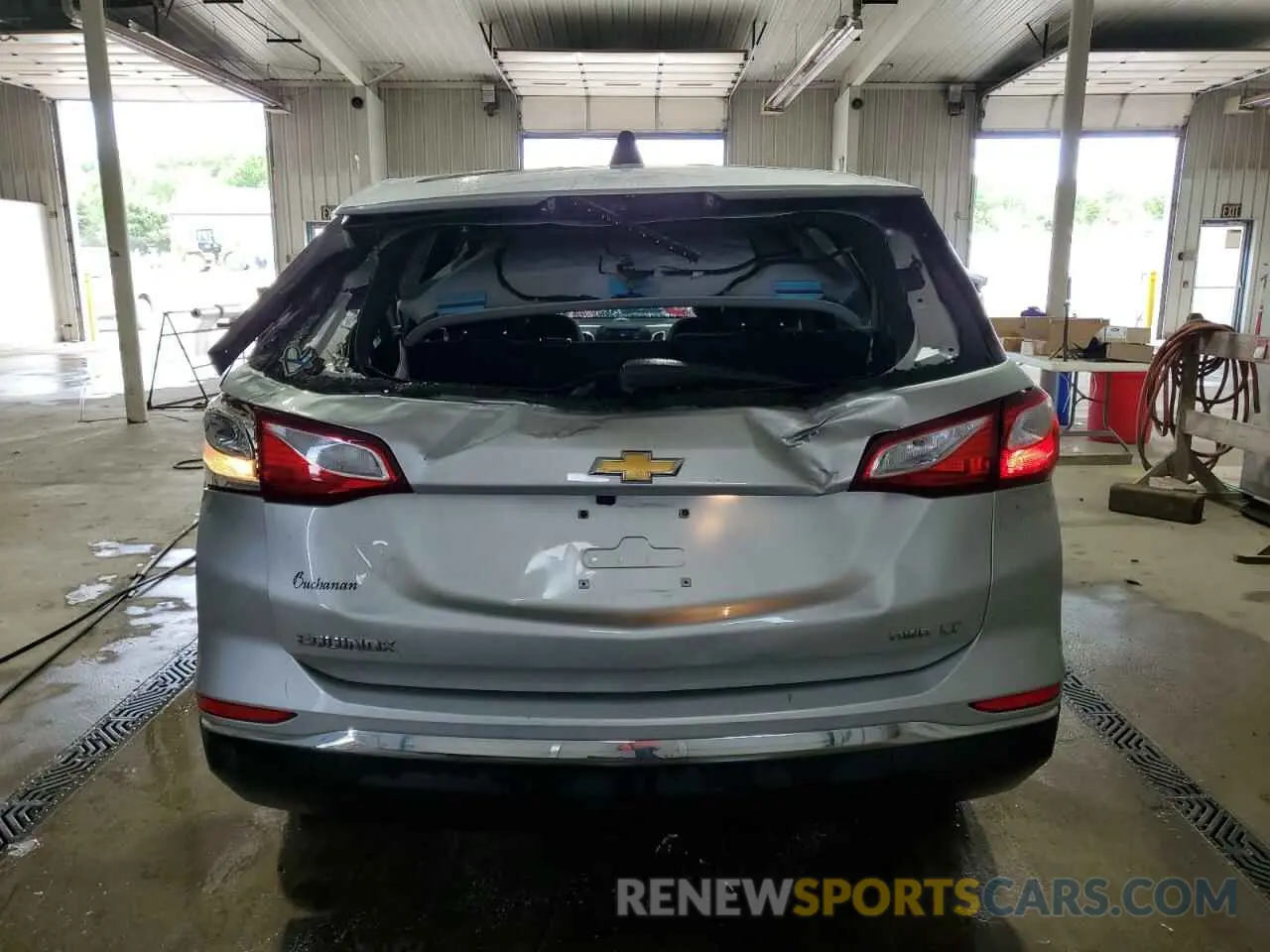 6 Photograph of a damaged car 3GNAXUEV4LS689251 CHEVROLET EQUINOX 2020