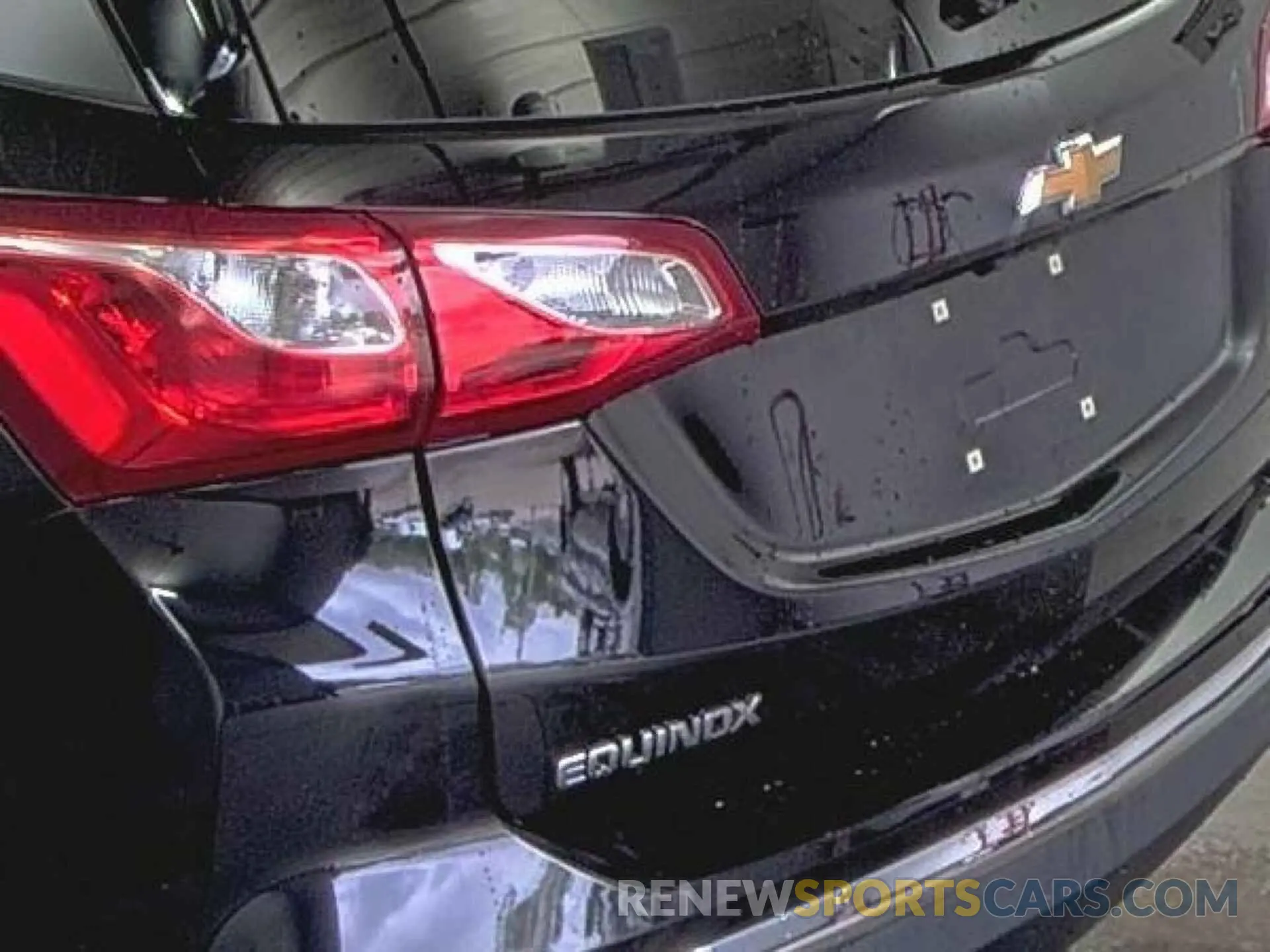 9 Фотография поврежденного автомобиля 3GNAXUEV5LL263191 CHEVROLET EQUINOX 2020