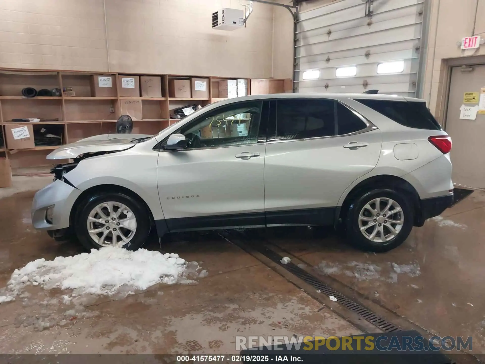 14 Photograph of a damaged car 3GNAXUEV5LS518878 CHEVROLET EQUINOX 2020