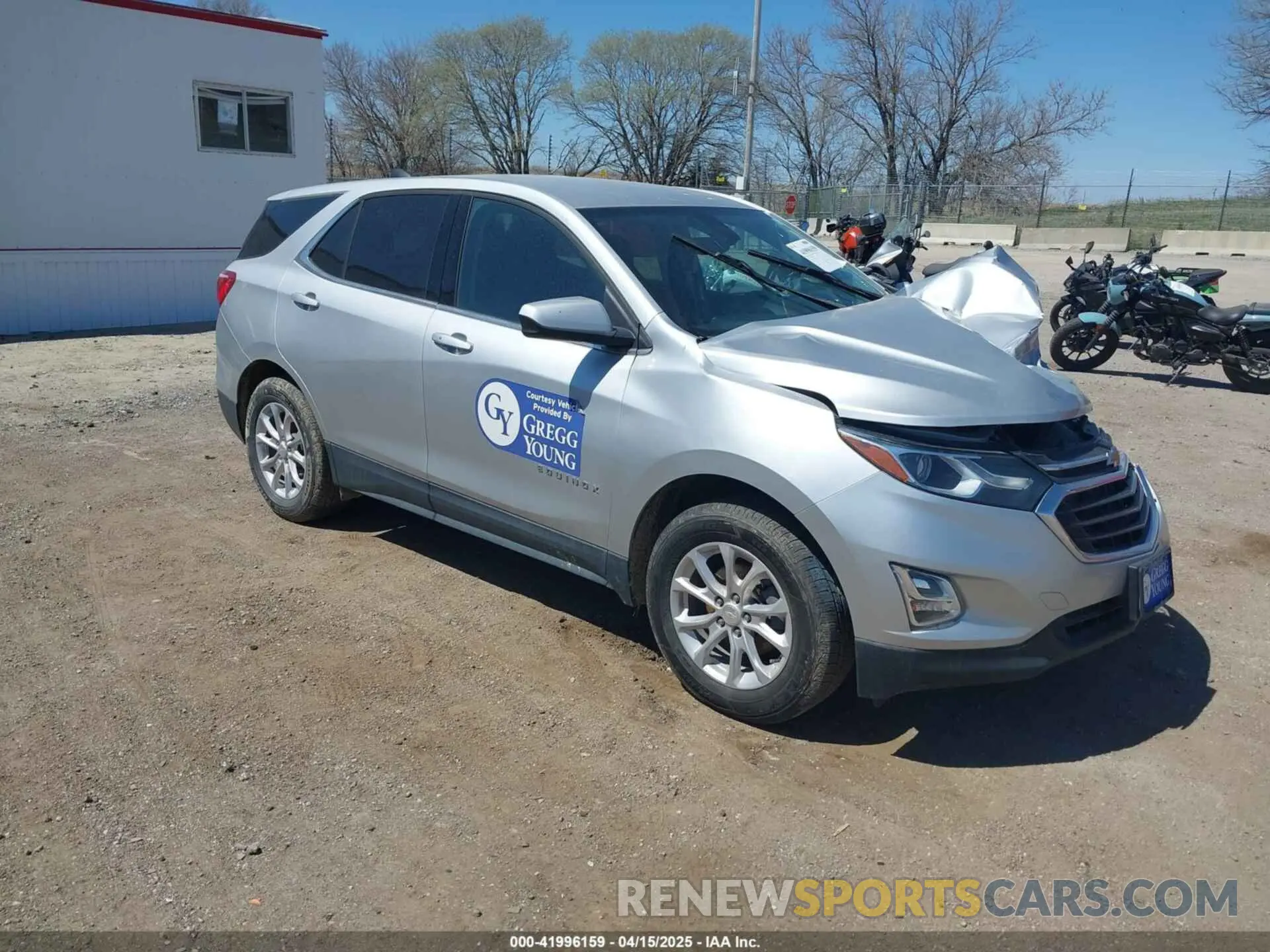 1 Photograph of a damaged car 3GNAXUEV5LS533929 CHEVROLET EQUINOX 2020