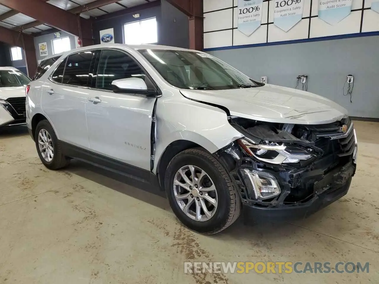 4 Photograph of a damaged car 3GNAXUEV5LS589594 CHEVROLET EQUINOX 2020