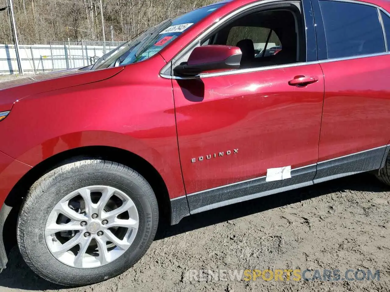 13 Photograph of a damaged car 3GNAXUEV5LS665296 CHEVROLET EQUINOX 2020