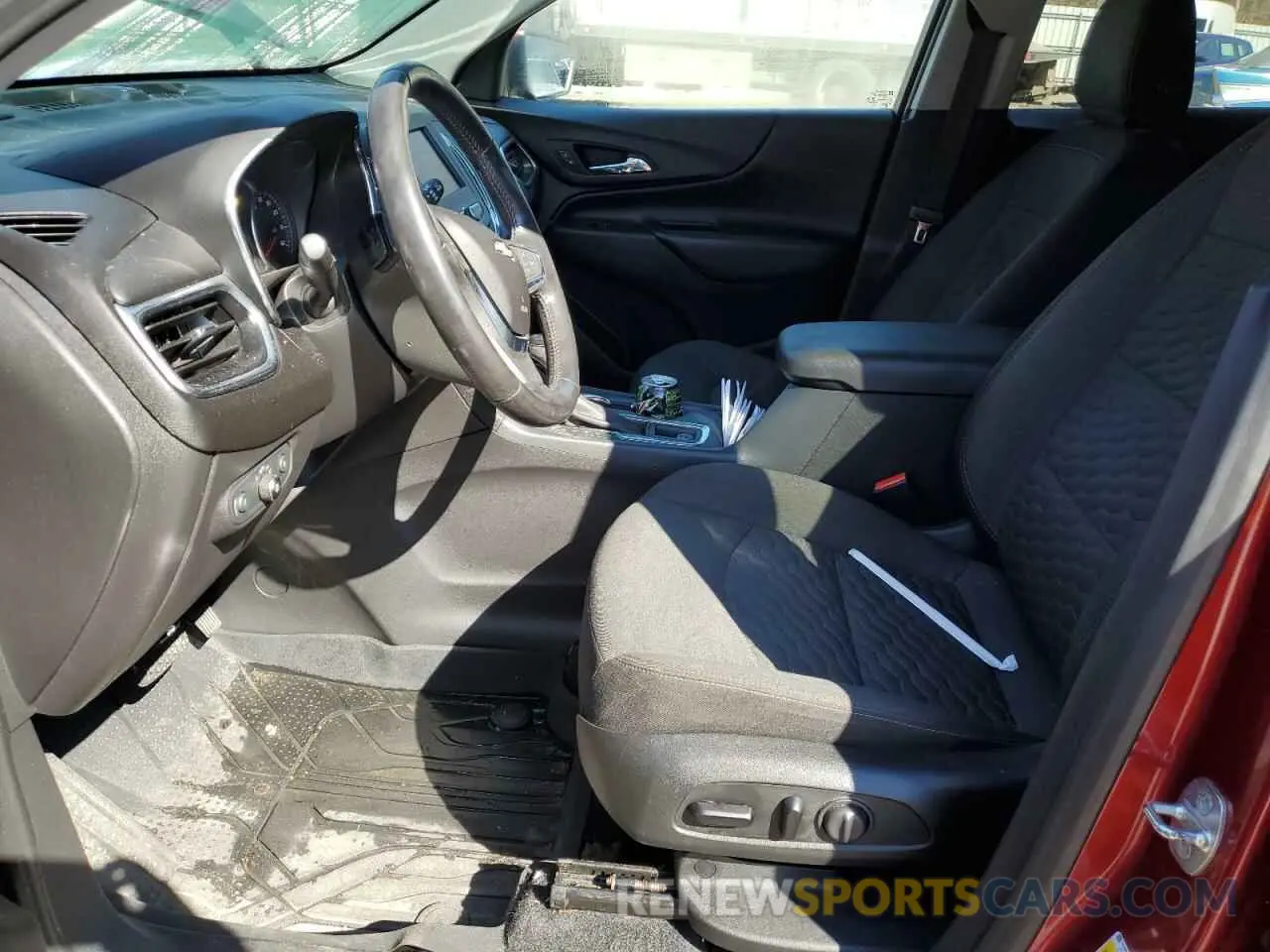 7 Photograph of a damaged car 3GNAXUEV5LS665296 CHEVROLET EQUINOX 2020