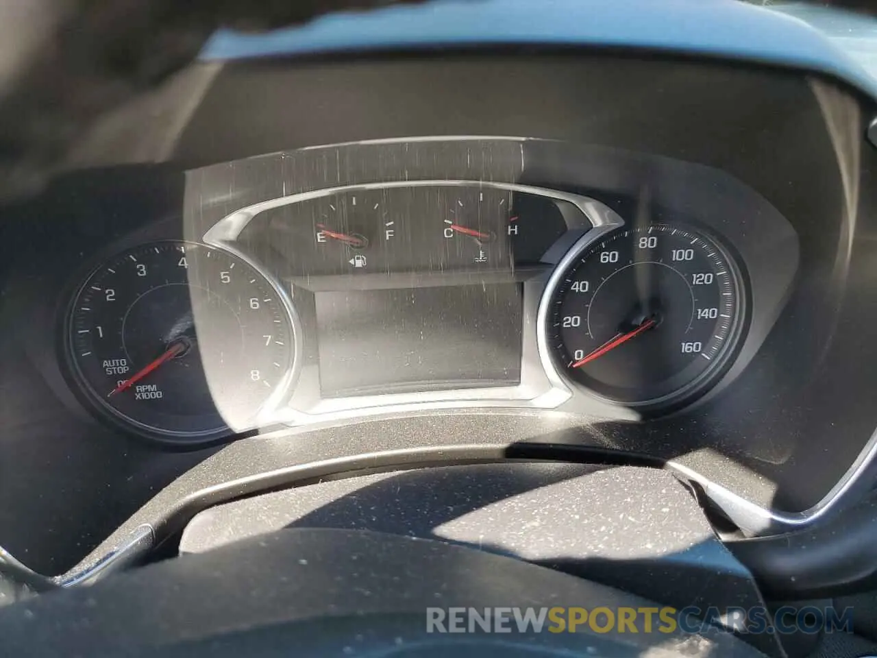 9 Photograph of a damaged car 3GNAXUEV5LS665296 CHEVROLET EQUINOX 2020