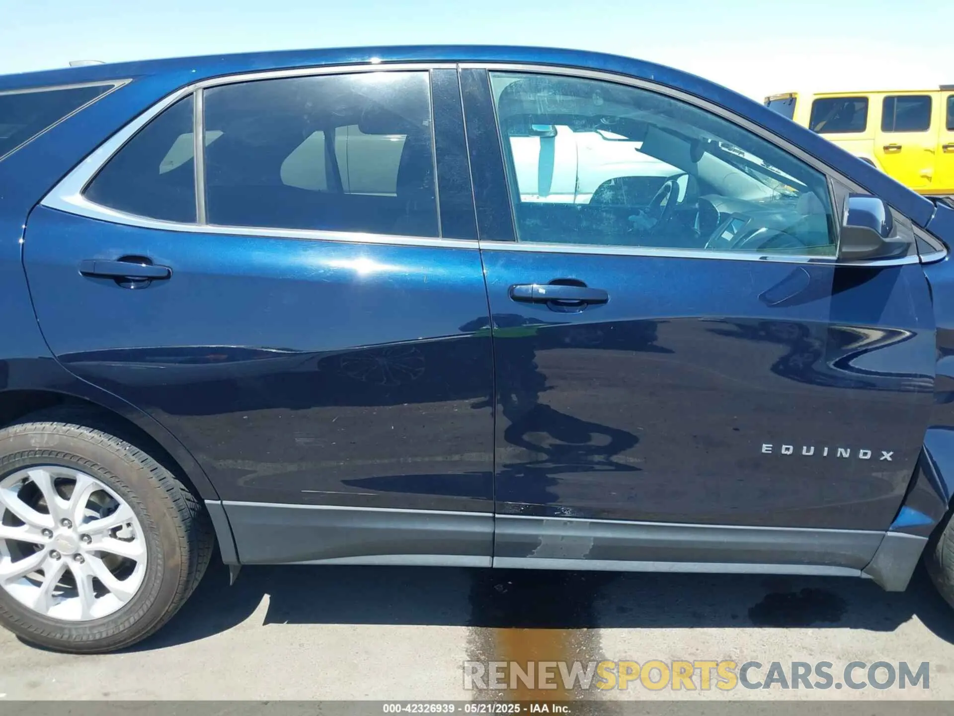 13 Фотография поврежденного автомобиля 3GNAXUEV5LS732284 CHEVROLET EQUINOX 2020