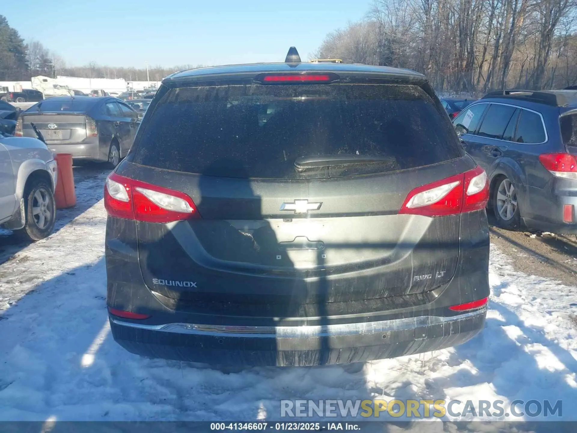 16 Photograph of a damaged car 3GNAXUEV6LS508635 CHEVROLET EQUINOX 2020