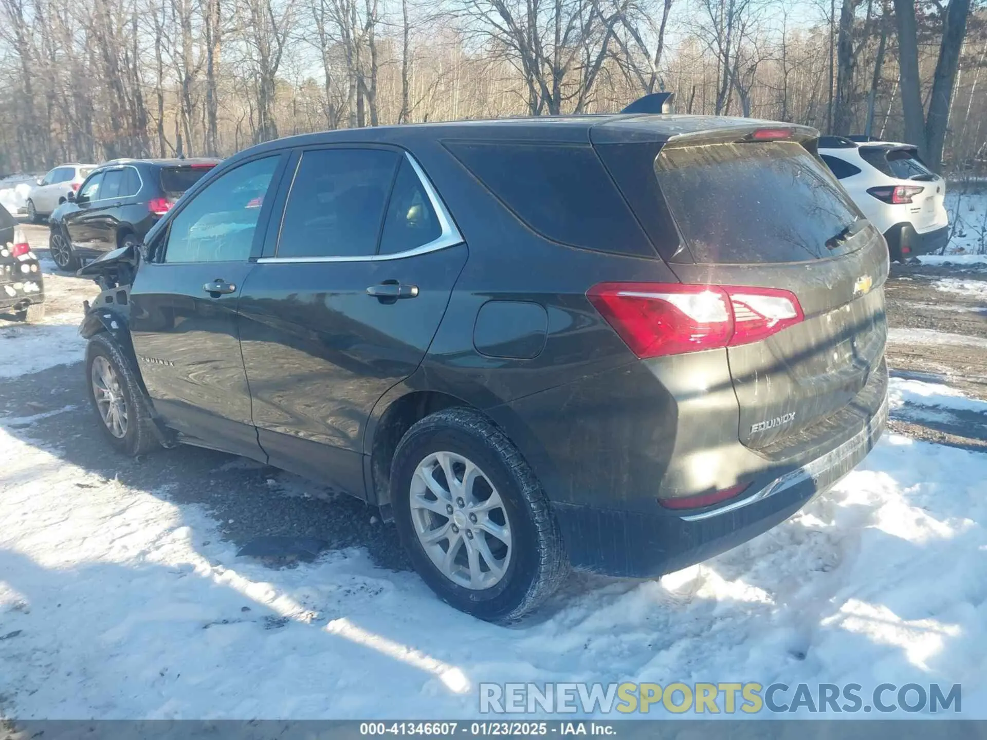 3 Photograph of a damaged car 3GNAXUEV6LS508635 CHEVROLET EQUINOX 2020