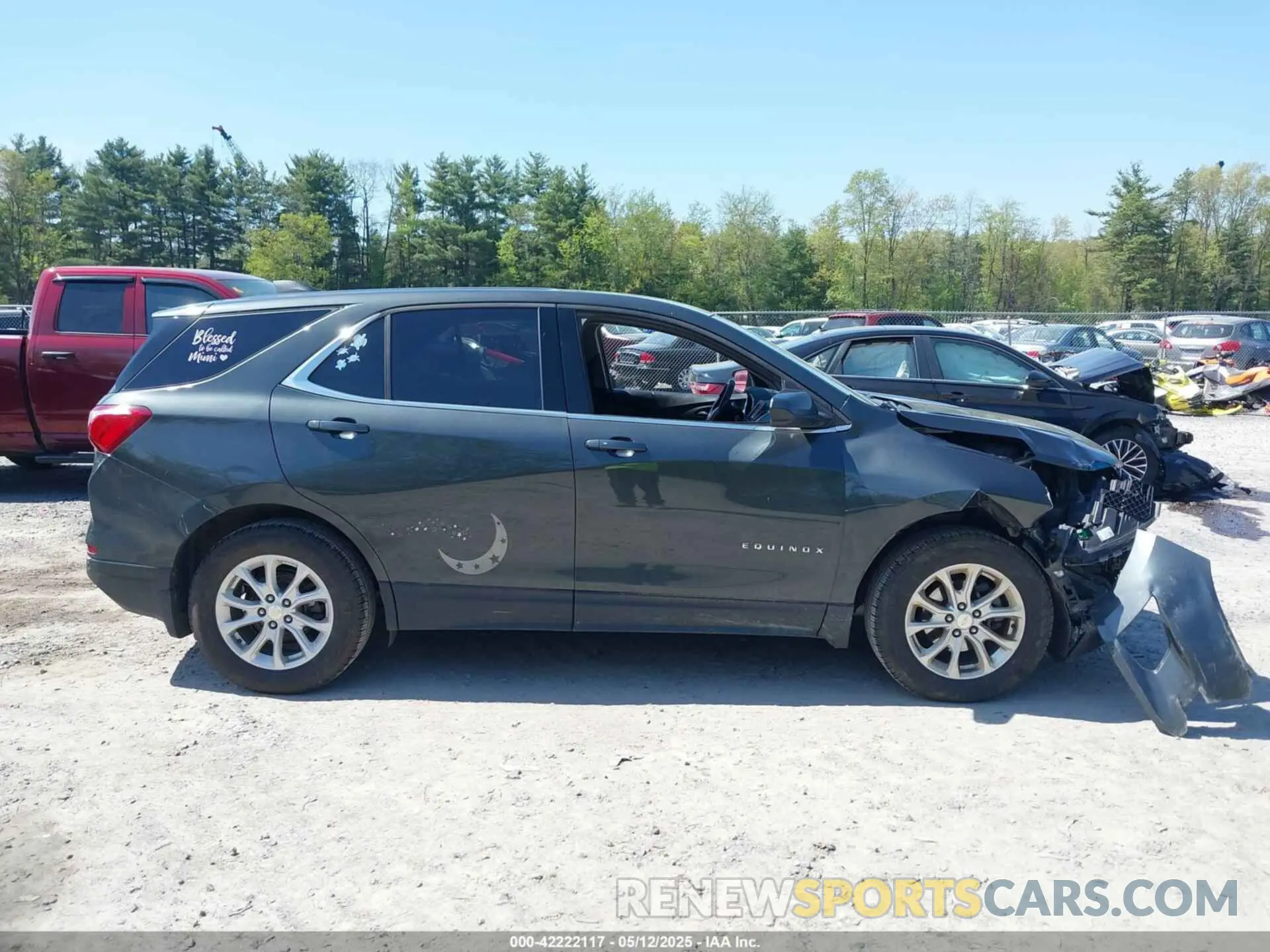 13 Photograph of a damaged car 3GNAXUEV6LS633814 CHEVROLET EQUINOX 2020