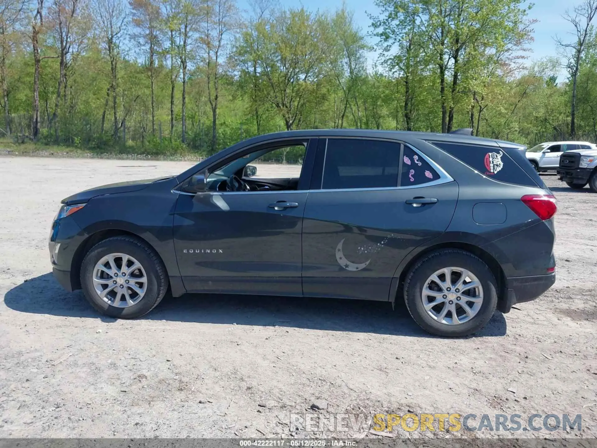 14 Photograph of a damaged car 3GNAXUEV6LS633814 CHEVROLET EQUINOX 2020