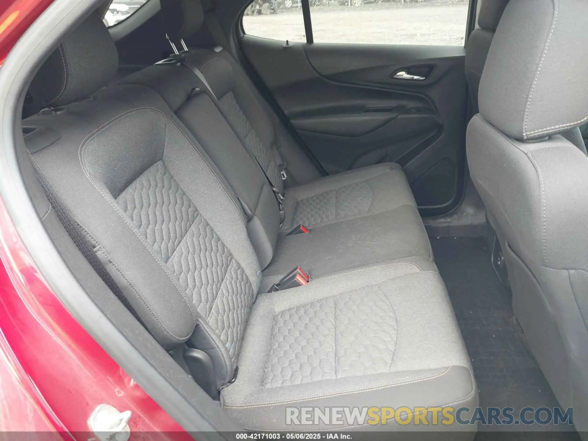 8 Фотография поврежденного автомобиля 3GNAXUEV6LS640732 CHEVROLET EQUINOX 2020