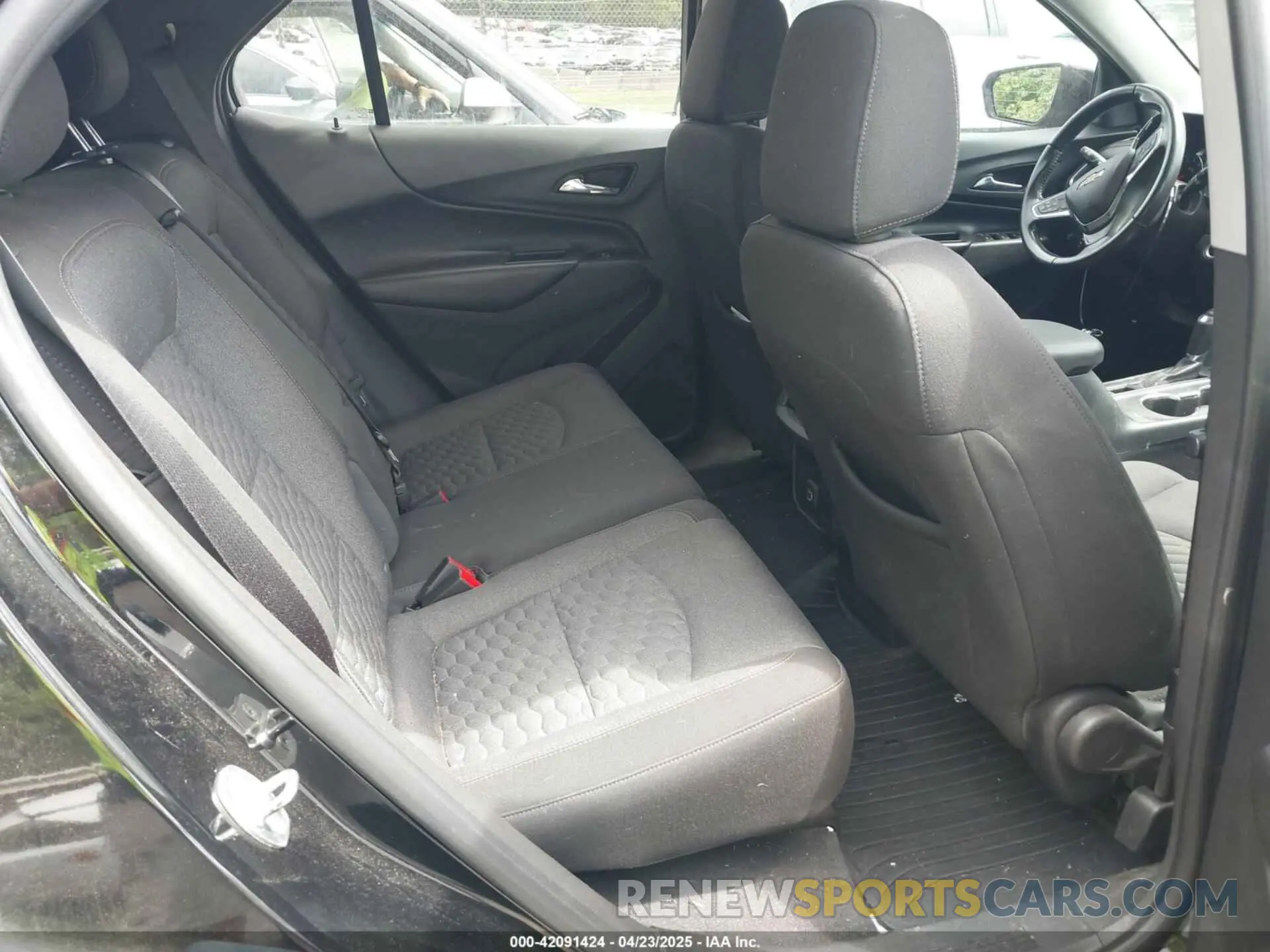 8 Photograph of a damaged car 3GNAXUEV7LL268263 CHEVROLET EQUINOX 2020
