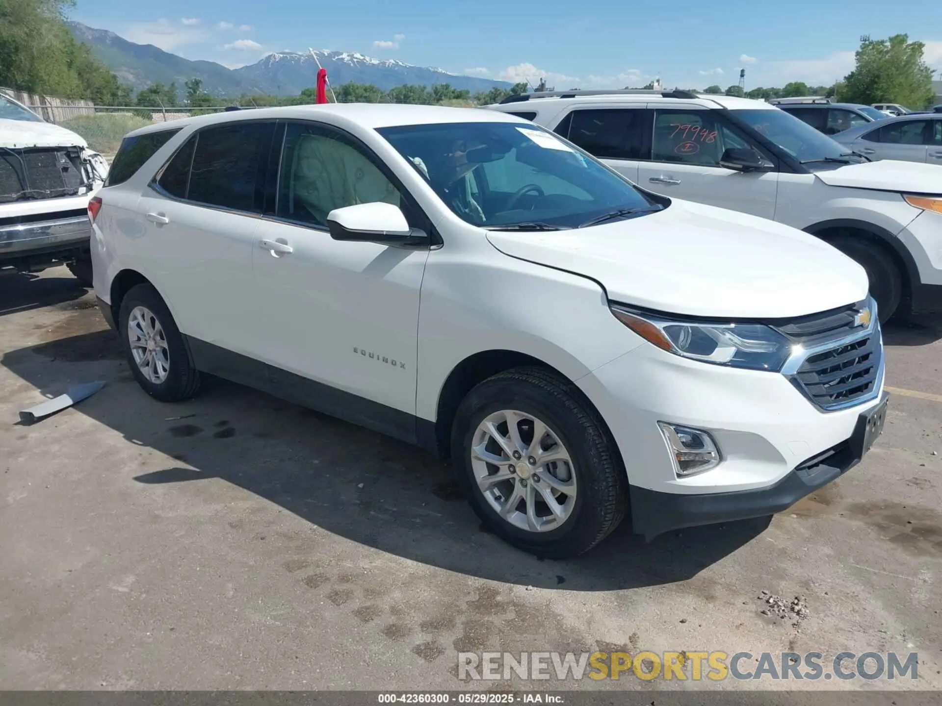 1 Фотография поврежденного автомобиля 3GNAXUEV7LS583117 CHEVROLET EQUINOX 2020