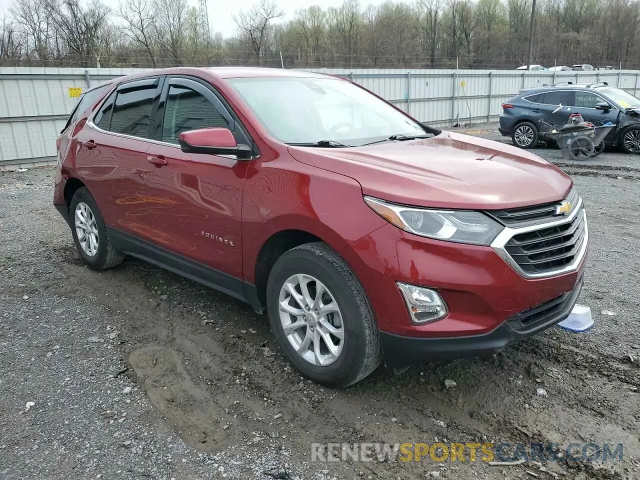 4 Photograph of a damaged car 3GNAXUEV8LS603598 CHEVROLET EQUINOX 2020