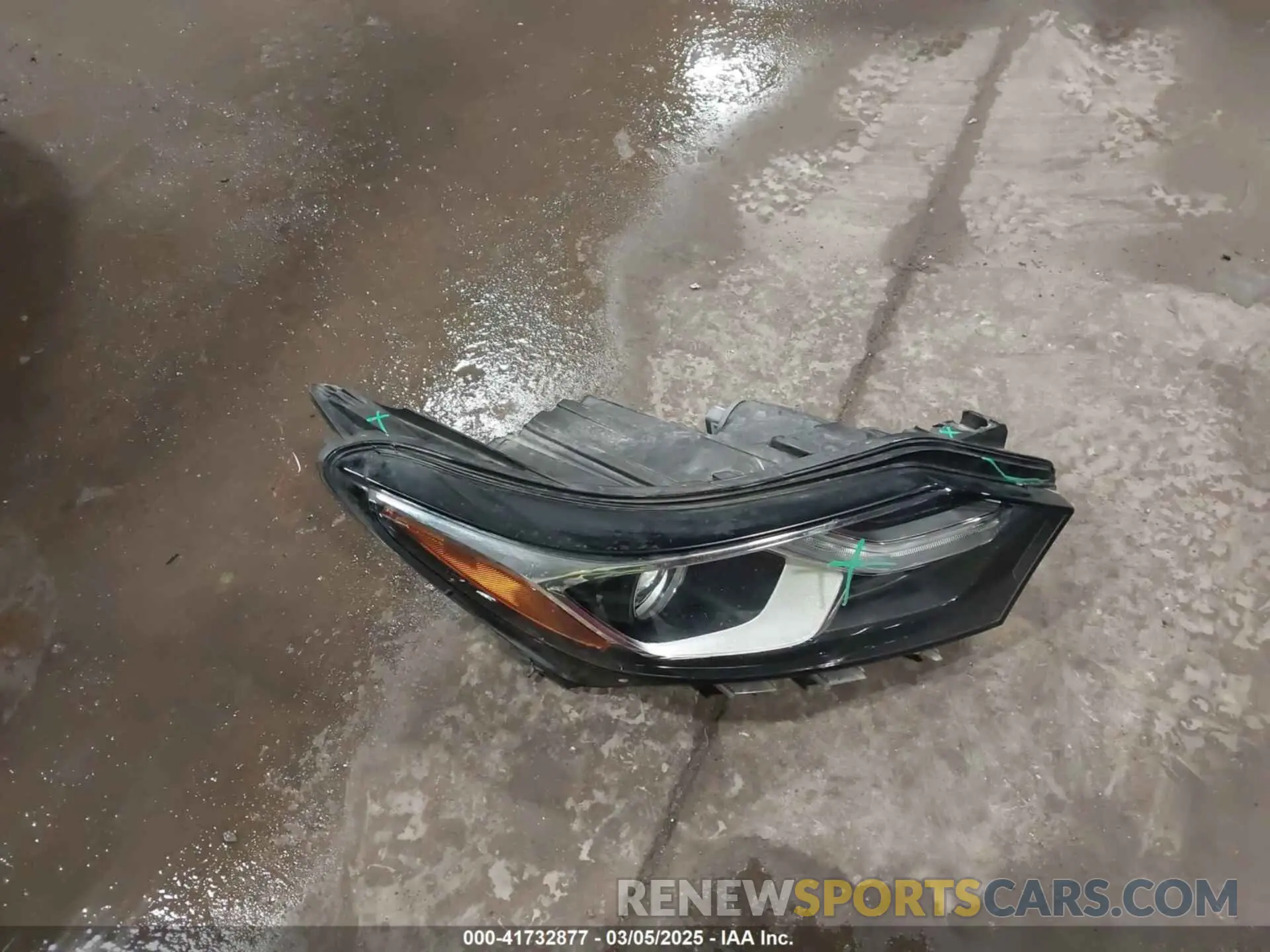 12 Photograph of a damaged car 3GNAXUEV9LS503297 CHEVROLET EQUINOX 2020