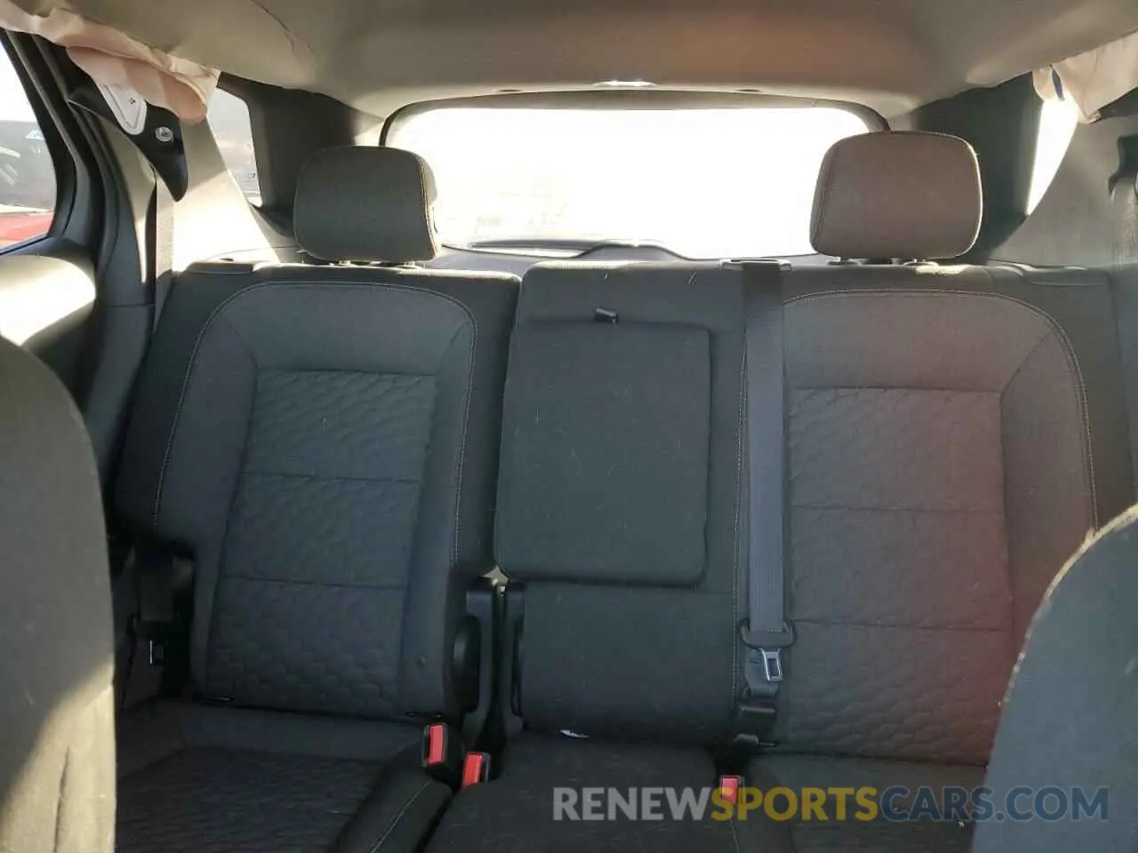 10 Photograph of a damaged car 3GNAXUEV9LS548515 CHEVROLET EQUINOX 2020