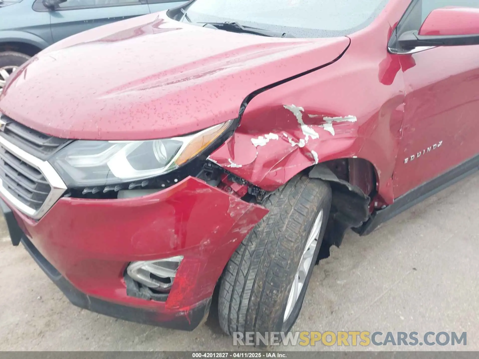 6 Photograph of a damaged car 3GNAXUEV9LS613685 CHEVROLET EQUINOX 2020