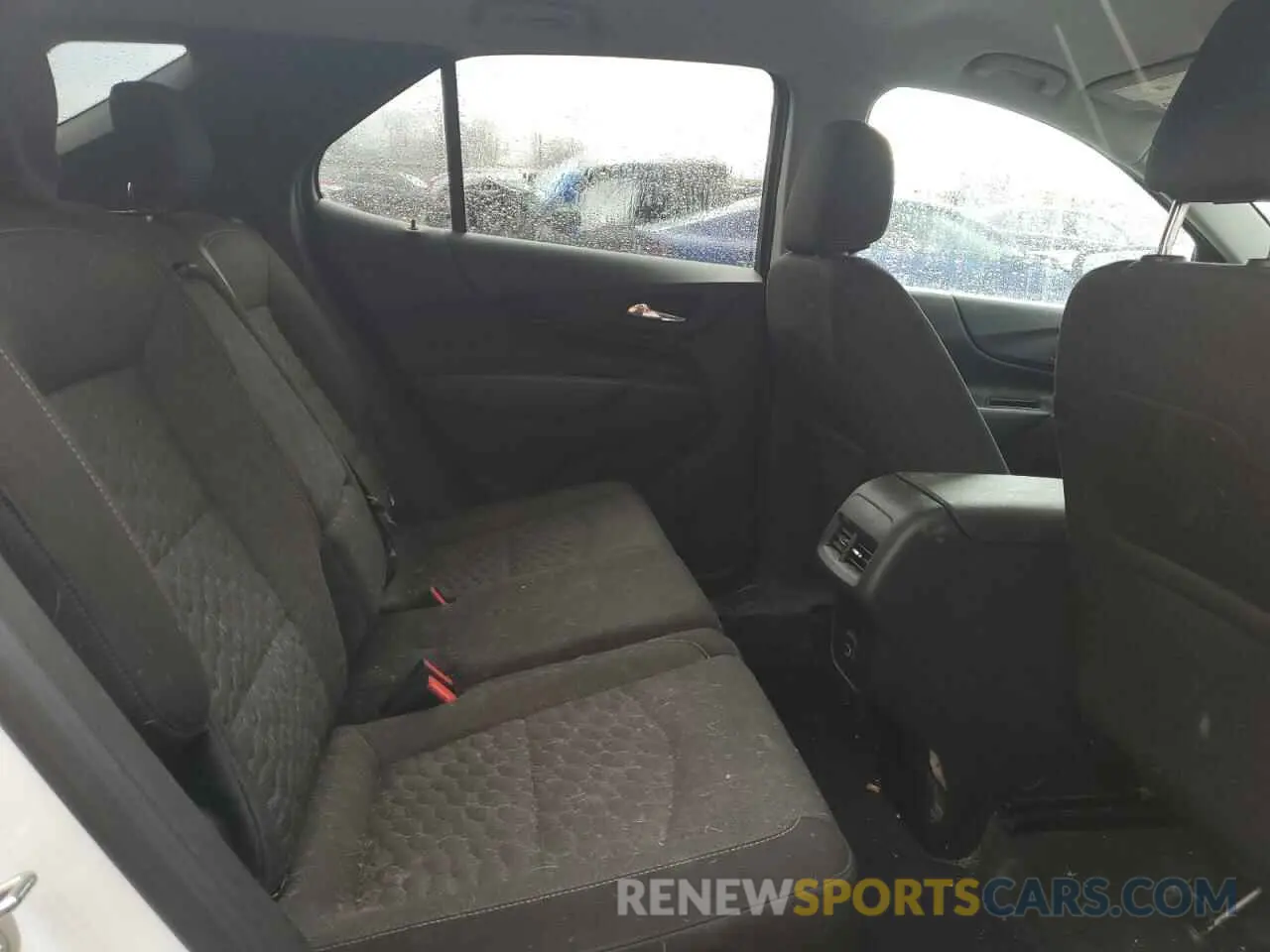 11 Photograph of a damaged car 3GNAXUEV9LS689598 CHEVROLET EQUINOX 2020