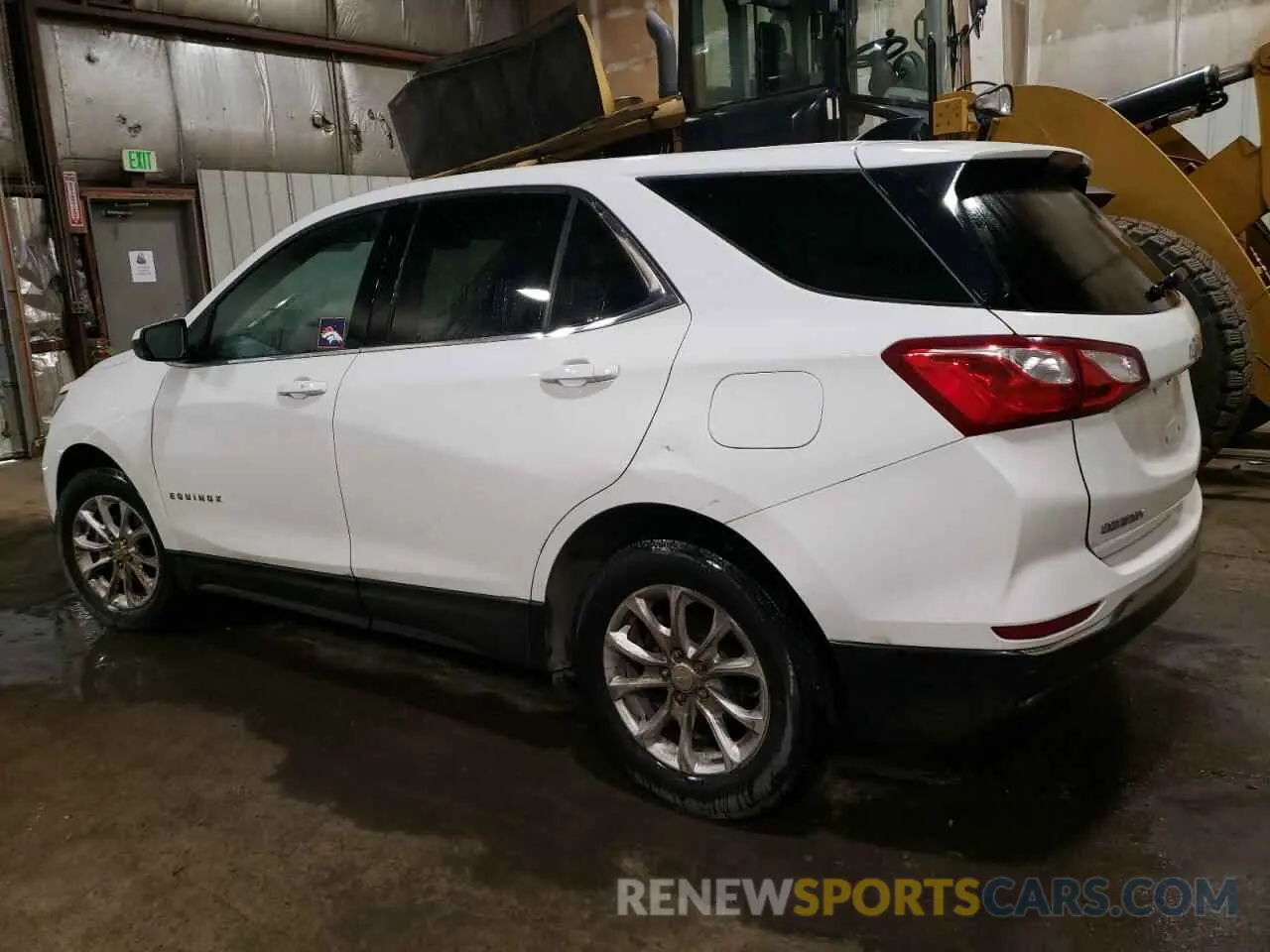 2 Photograph of a damaged car 3GNAXUEV9LS719196 CHEVROLET EQUINOX 2020