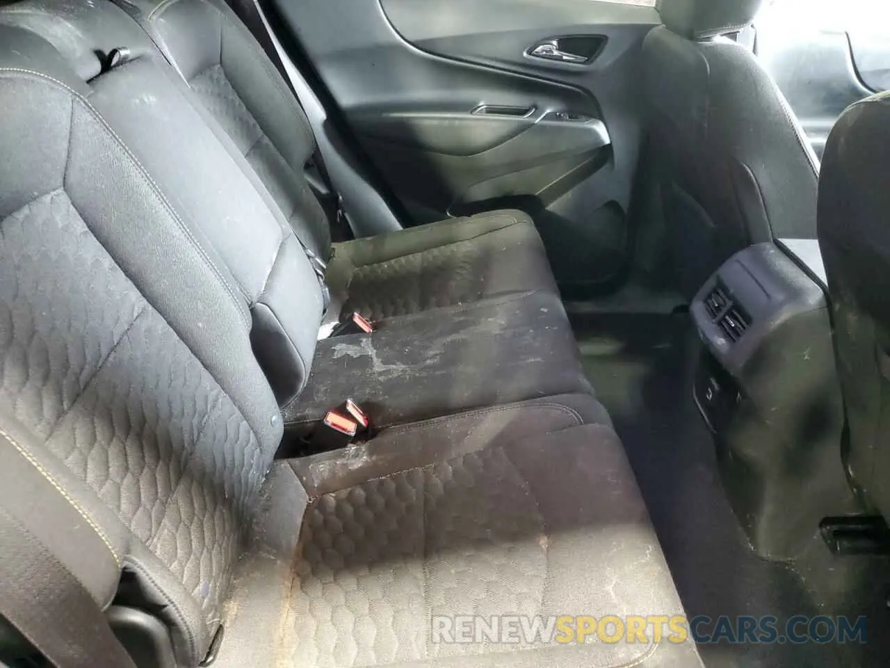 11 Photograph of a damaged car 3GNAXUEVXLS691148 CHEVROLET EQUINOX 2020