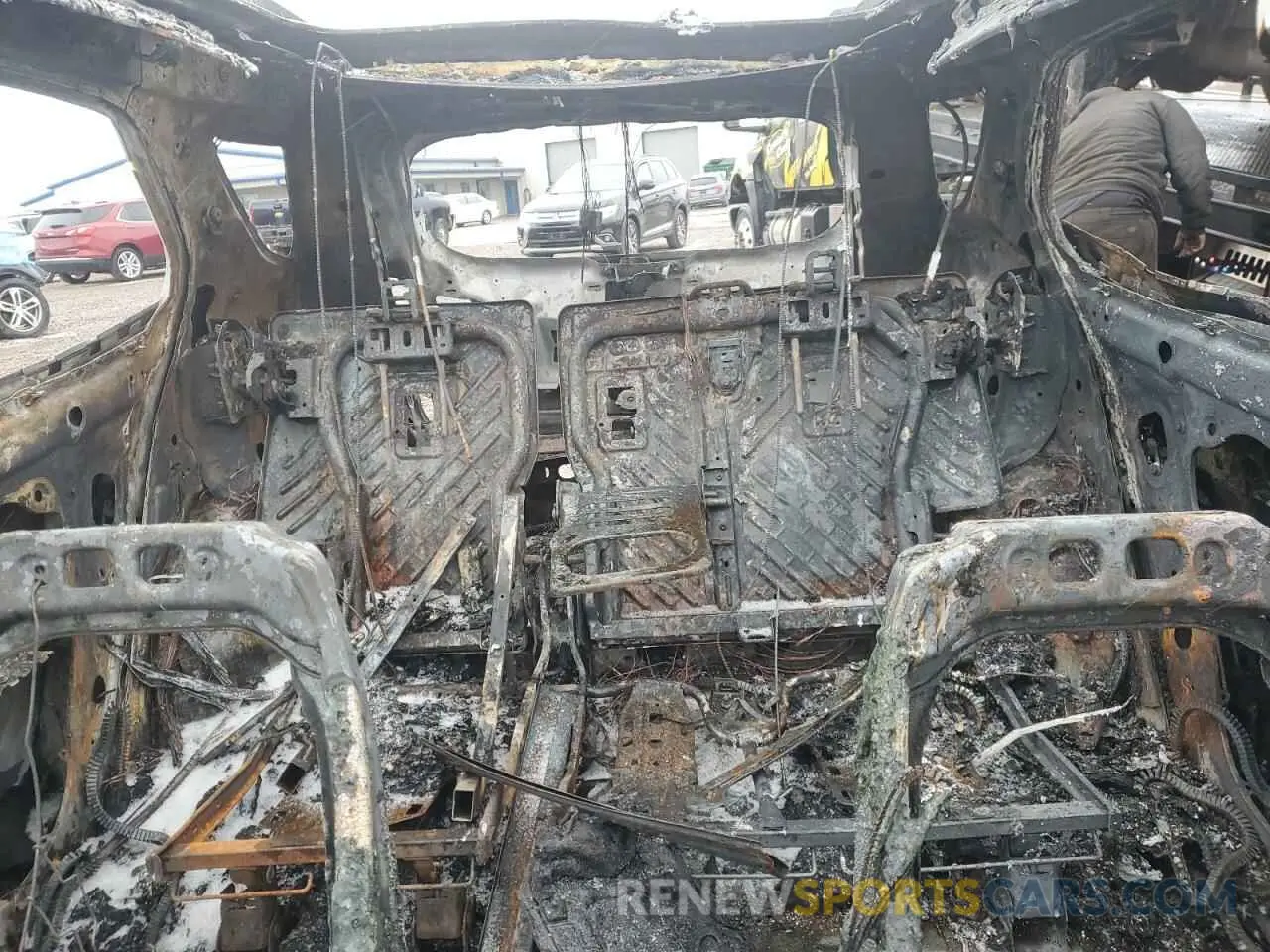 10 Photograph of a damaged car 3GNAXUEVXLS725444 CHEVROLET EQUINOX 2020