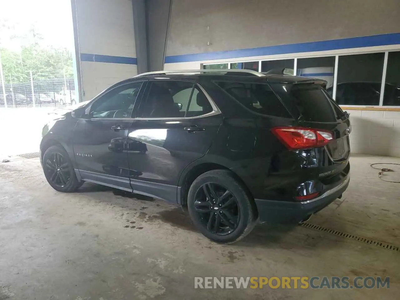 2 Фотография поврежденного автомобиля 3GNAXVEX0LL176404 CHEVROLET EQUINOX 2020