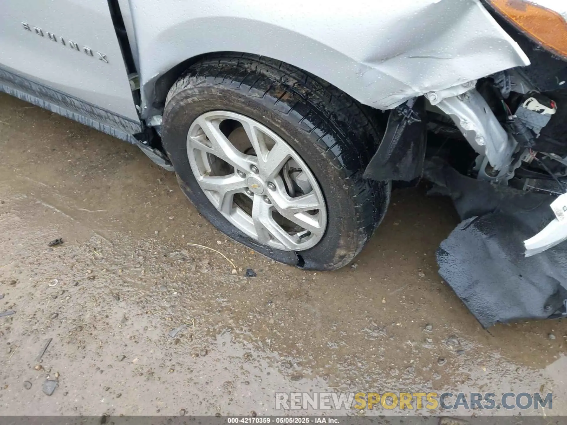 21 Photograph of a damaged car 3GNAXVEX0LL185958 CHEVROLET EQUINOX 2020