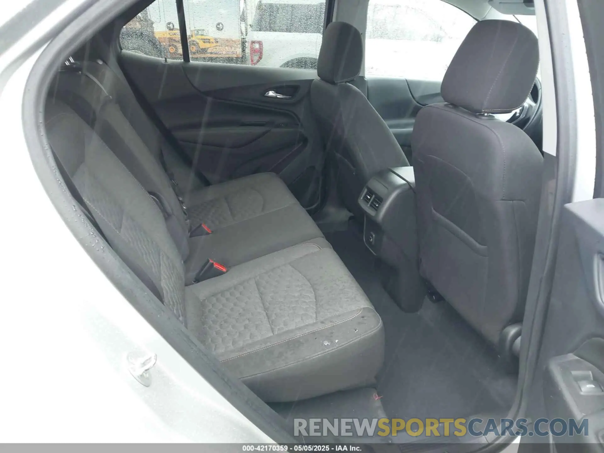 8 Photograph of a damaged car 3GNAXVEX0LL185958 CHEVROLET EQUINOX 2020