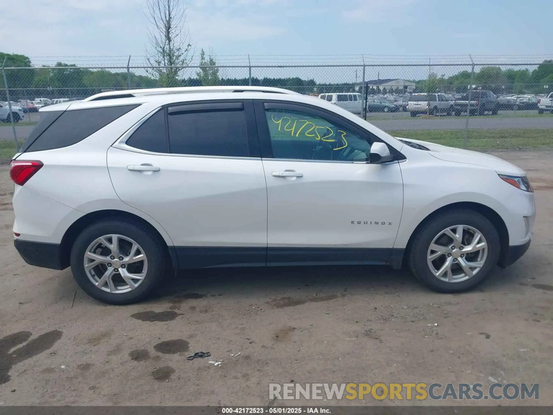 13 Фотография поврежденного автомобиля 3GNAXVEX3LS591349 CHEVROLET EQUINOX 2020