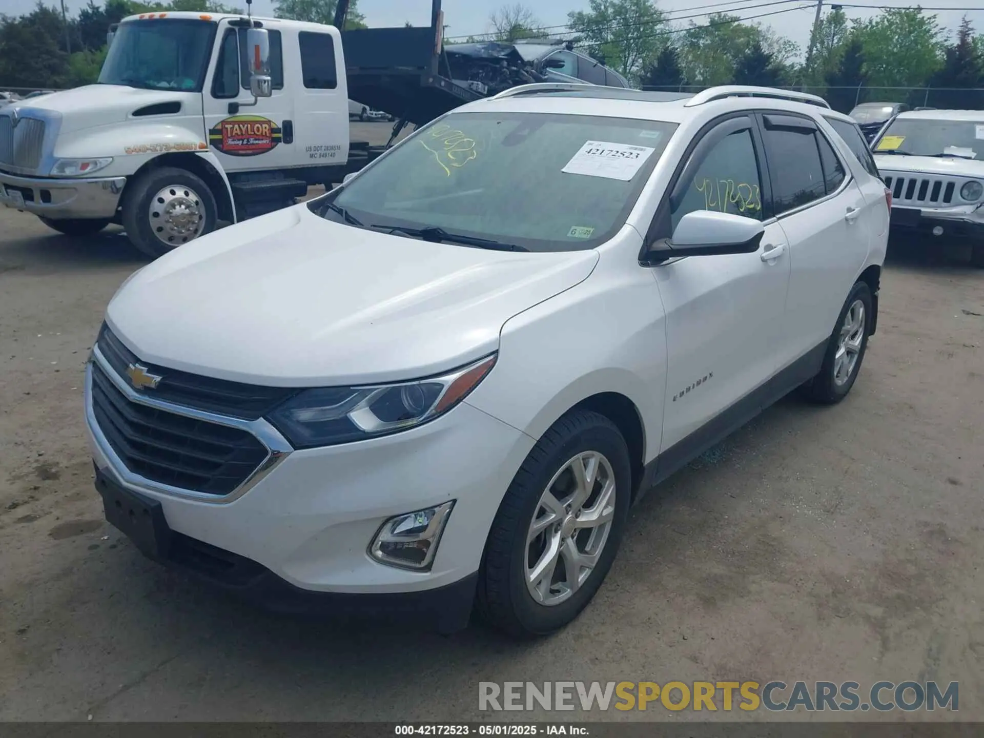 2 Фотография поврежденного автомобиля 3GNAXVEX3LS591349 CHEVROLET EQUINOX 2020