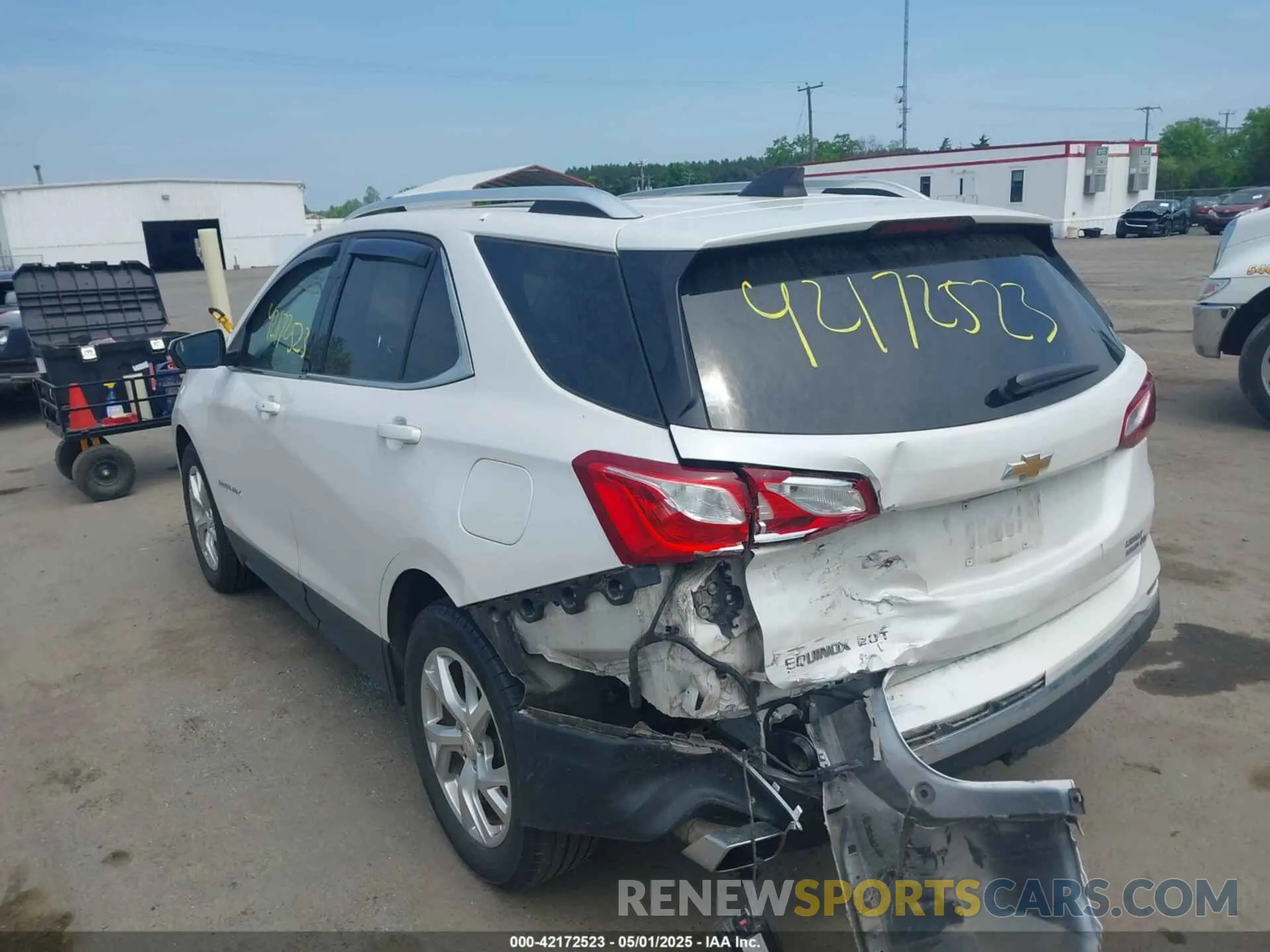 3 Фотография поврежденного автомобиля 3GNAXVEX3LS591349 CHEVROLET EQUINOX 2020