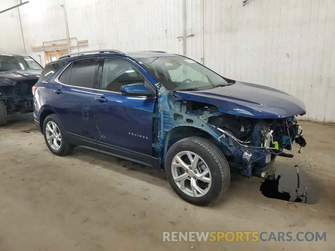 4 Photograph of a damaged car 3GNAXVEX5LL196583 CHEVROLET EQUINOX 2020